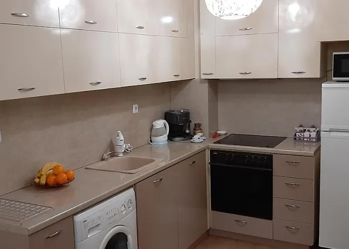 Hostex Trinity דירה סטרה זגורה