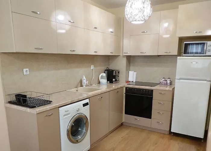 Hostex Trinity * スタラ・ザゴラ