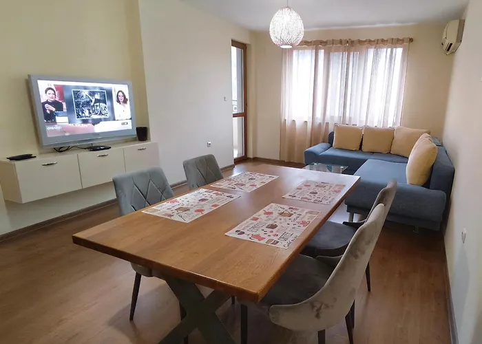 Hostex Trinity * スタラ・ザゴラ