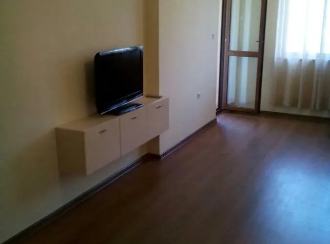 Hostex Trinity דירה *